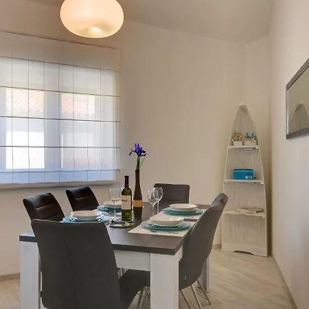 Holiday House Ottavia Ferienhaus *